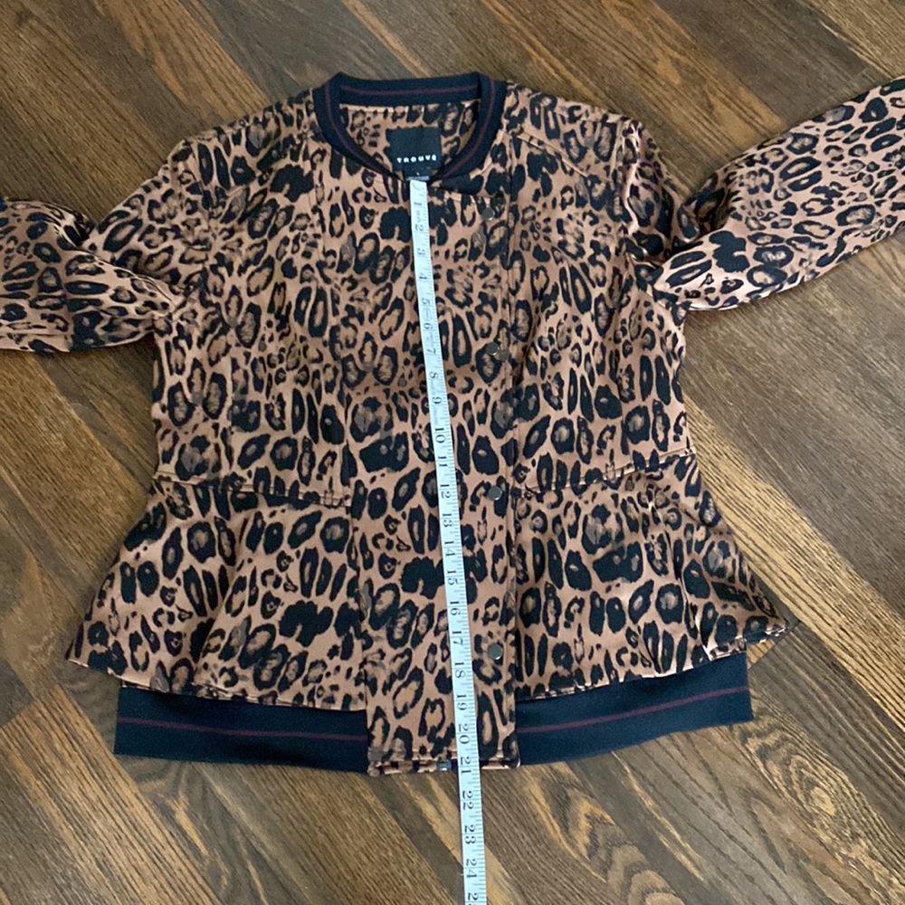 TROUVÉ Jacket - Picture 12 of 16